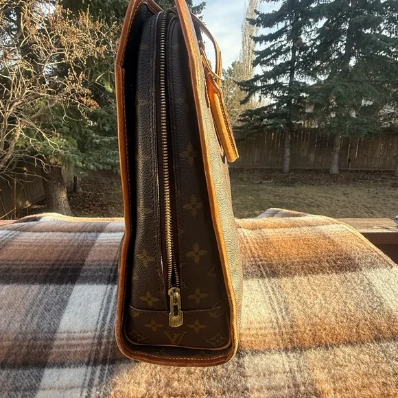 Louis Vuitton Rivoli Monogram Handbag - Picture 6 of 16